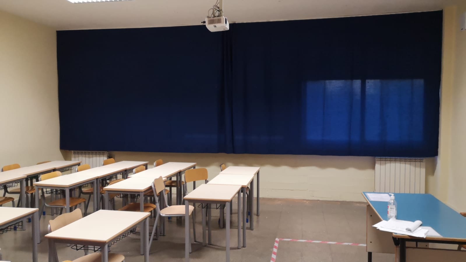 TENDE IGNIFUGHE CONFEZIONTE CON BINARIO MT.2 -3-4-5-6 - immagine 3