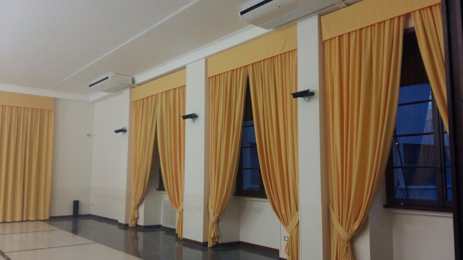 Tenda per alberghi Etamine colorata - immagine 3